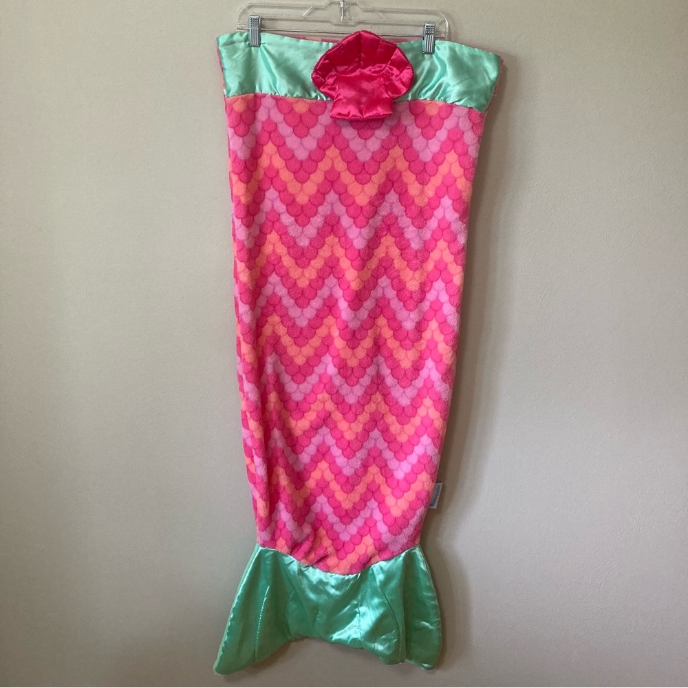 Snuggie Mermaid Tail Blanket